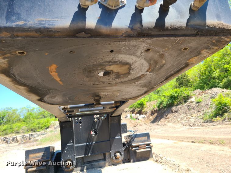 image for item DN5530 2016 XL Specialized XL110HDG  lowboy equipment trailer