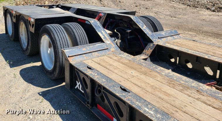 image for item DN5530 2016 XL Specialized XL110HDG  lowboy equipment trailer