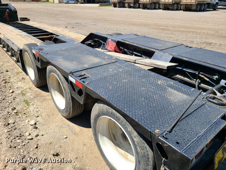 image for item DN5530 2016 XL Specialized XL110HDG  lowboy equipment trailer