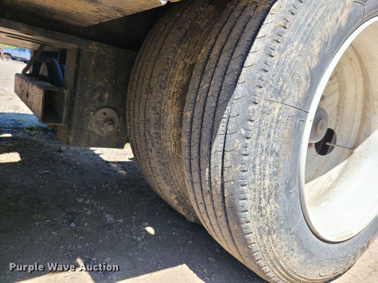 image for item DN5530 2016 XL Specialized XL110HDG  lowboy equipment trailer