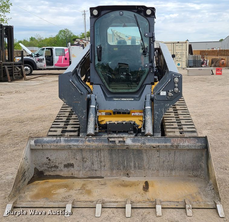 image for item DN5548 John Deere 331G  tracked skid steer loader