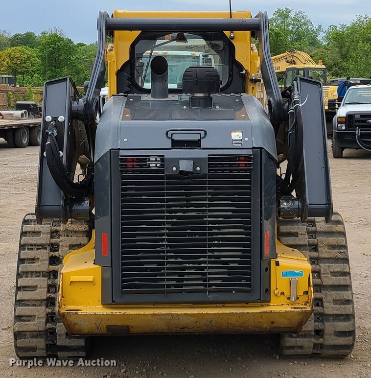 image for item DN5548 John Deere 331G  tracked skid steer loader