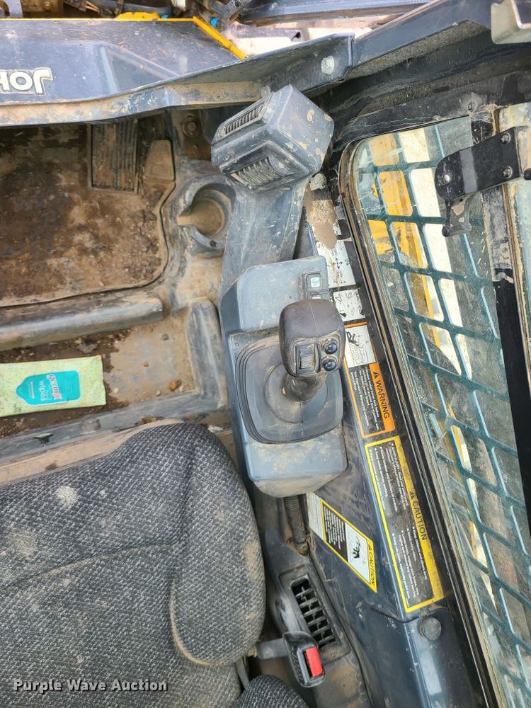 image for item DN5548 John Deere 331G  tracked skid steer loader