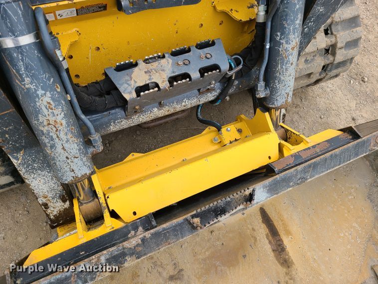 image for item DN5548 John Deere 331G  tracked skid steer loader