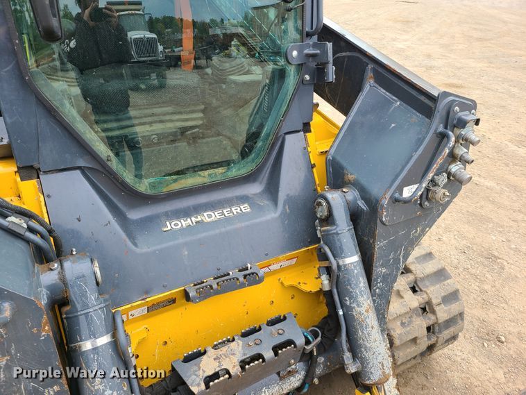 image for item DN5548 John Deere 331G  tracked skid steer loader