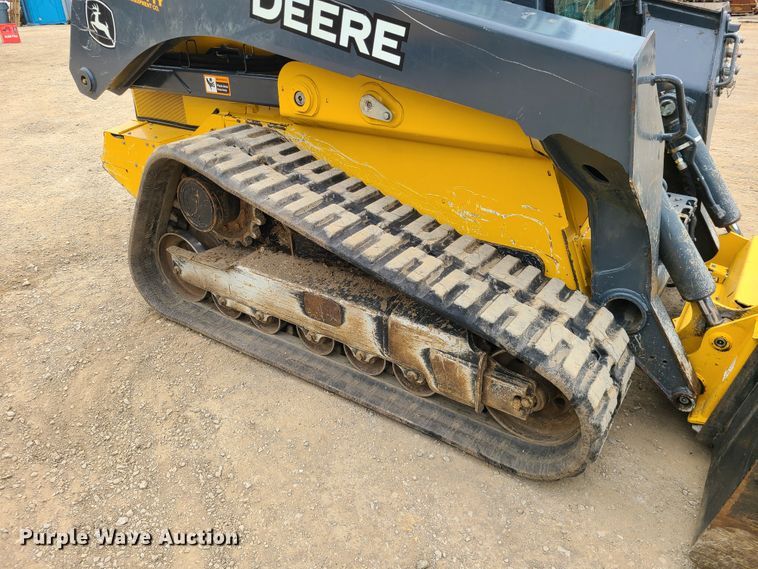 image for item DN5548 John Deere 331G  tracked skid steer loader