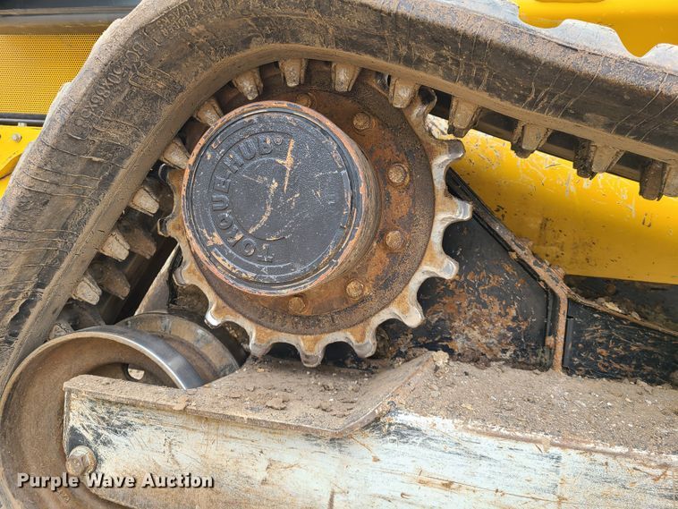 image for item DN5548 John Deere 331G  tracked skid steer loader