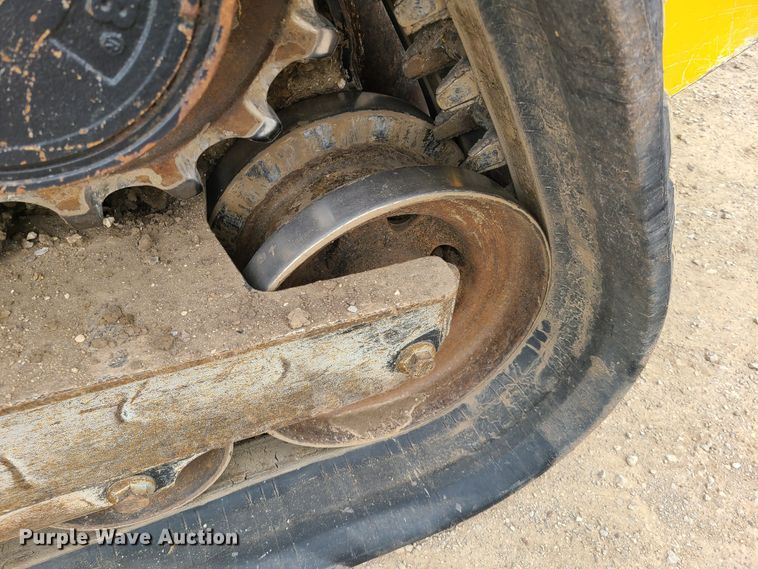 image for item DN5548 John Deere 331G  tracked skid steer loader