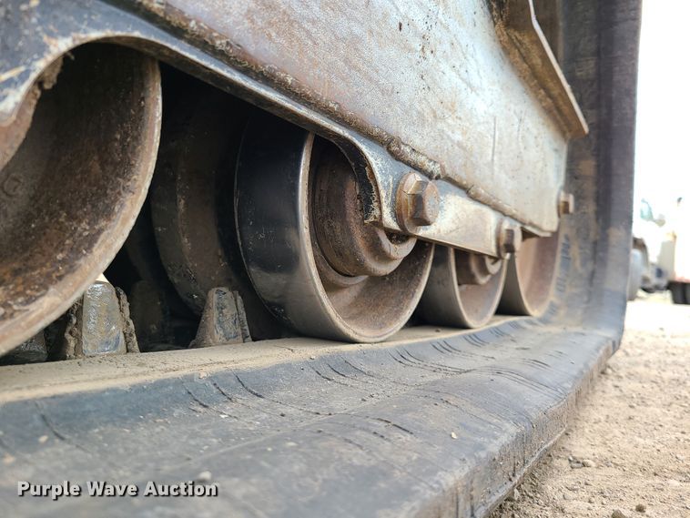 image for item DN5548 John Deere 331G  tracked skid steer loader