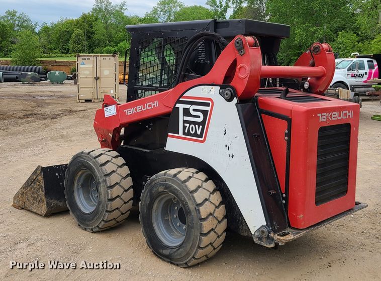 image for item DN5549 Takeuchi TS70V  skid steer loader