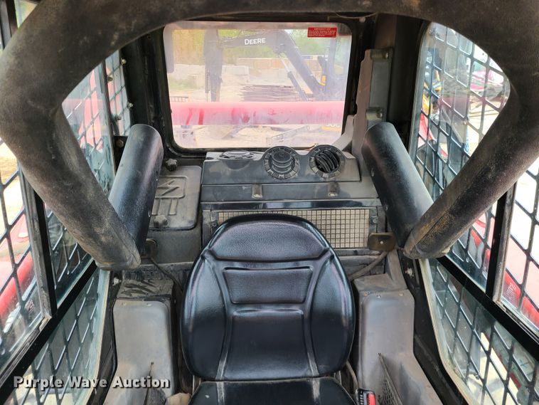 image for item DN5549 Takeuchi TS70V  skid steer loader