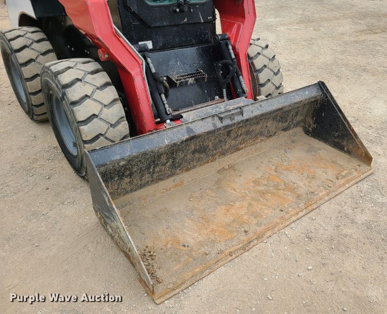 image for item DN5549 Takeuchi TS70V  skid steer loader