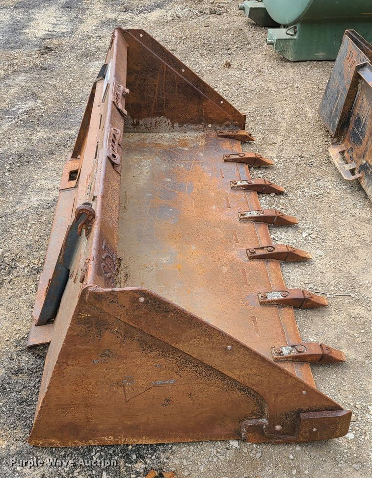 image for item DN5552 80"W skidsteer bucket