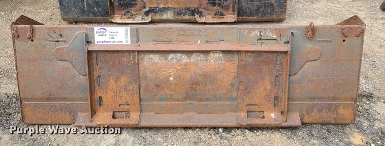 image for item DN5552 80"W skidsteer bucket