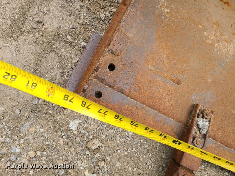 image for item DN5552 80"W skidsteer bucket