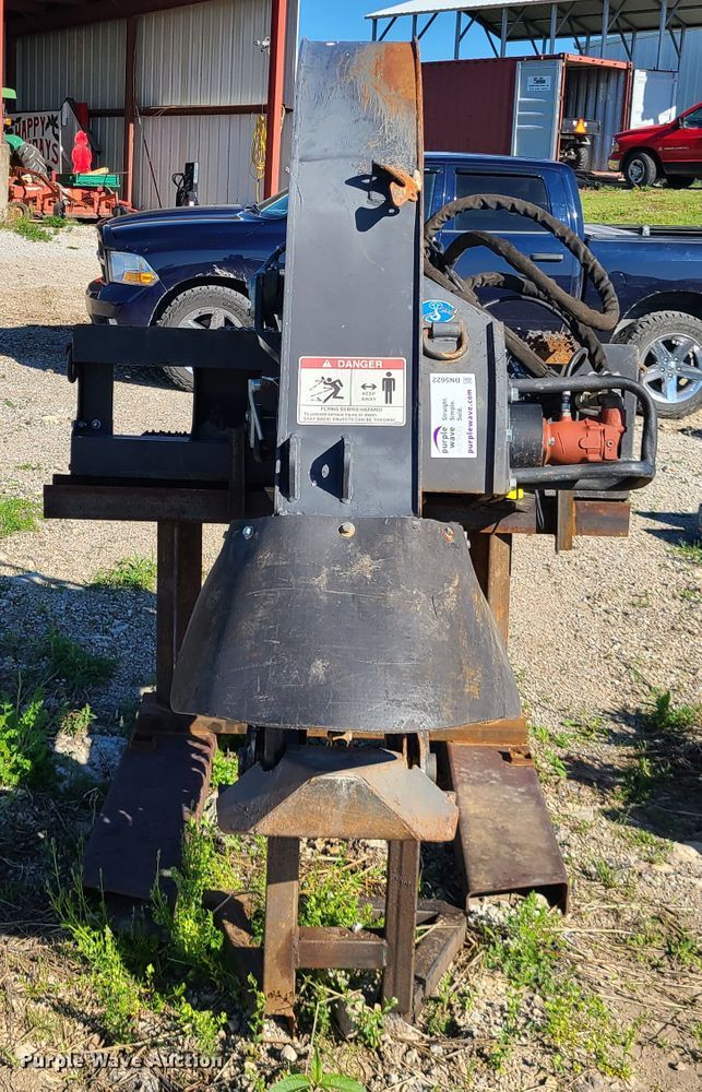 image for item DN5622 2014 Bradco X skid steer rock saw