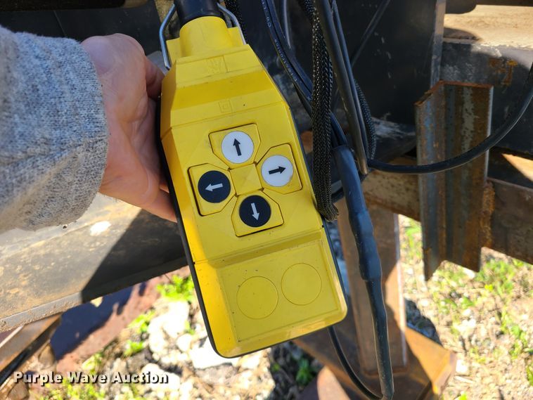 image for item DN5622 2014 Bradco X skid steer rock saw