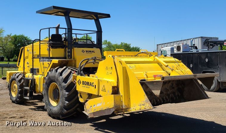 image for item DN5638 2017 Bomag MPH364R-2  recycler