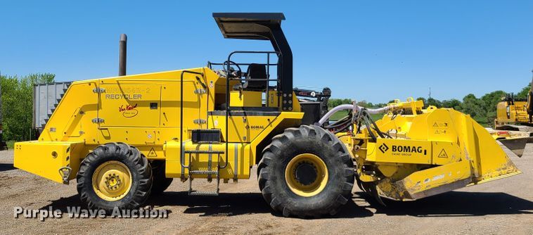 image for item DN5638 2017 Bomag MPH364R-2  recycler