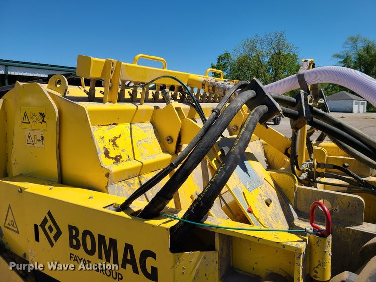 image for item DN5638 2017 Bomag MPH364R-2  recycler
