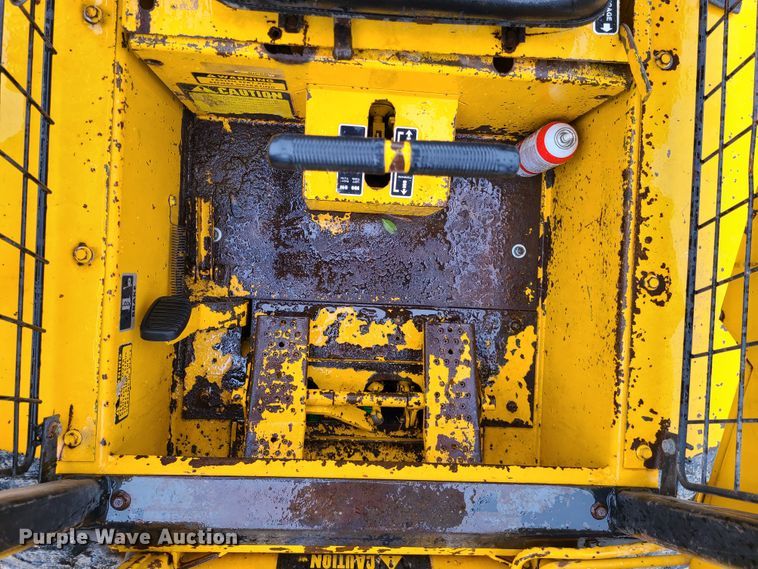 image for item DN5669 Mustang 320  skid steer loader