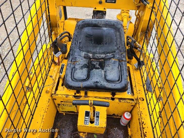 image for item DN5669 Mustang 320  skid steer loader