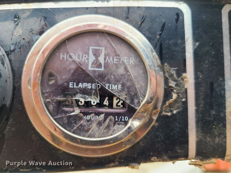 image for item DN5669 Mustang 320  skid steer loader