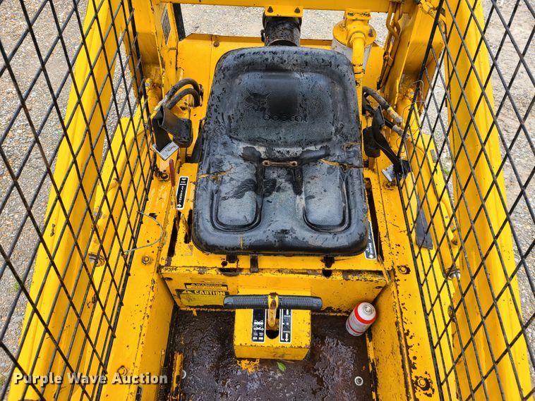 image for item DN5669 Mustang 320  skid steer loader