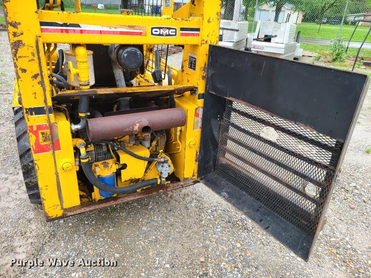 image for item DN5669 Mustang 320  skid steer loader