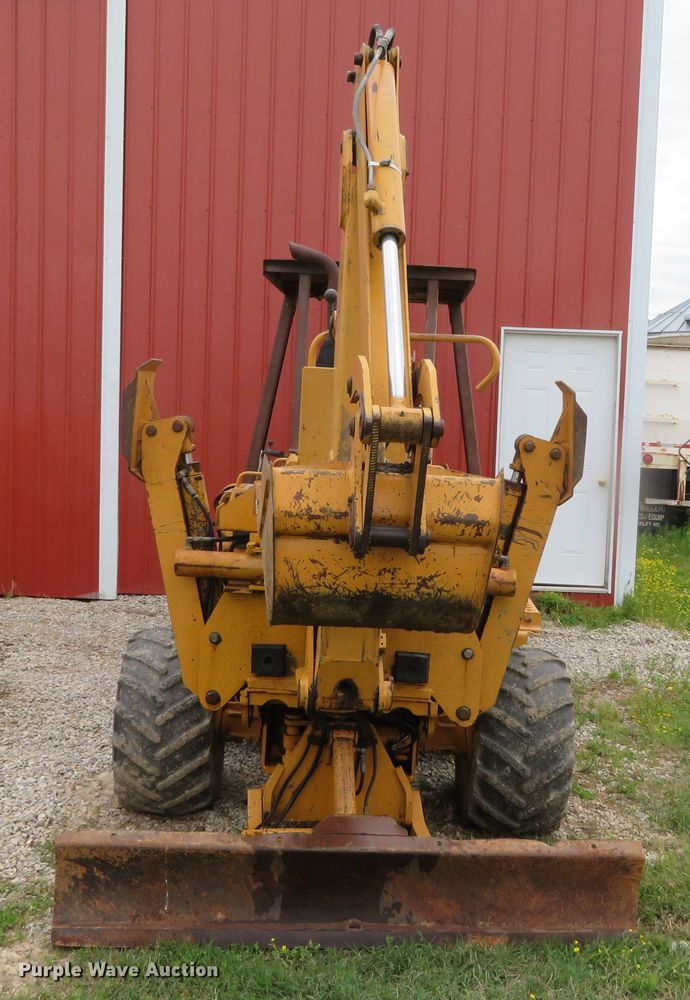 image for item DN5859 1995 Case 660  trencher