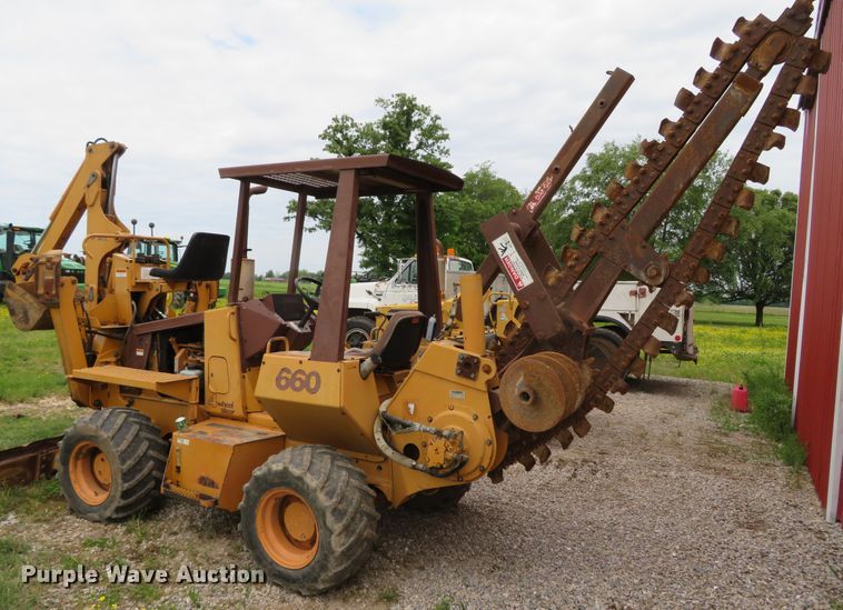 image for item DN5859 1995 Case 660  trencher