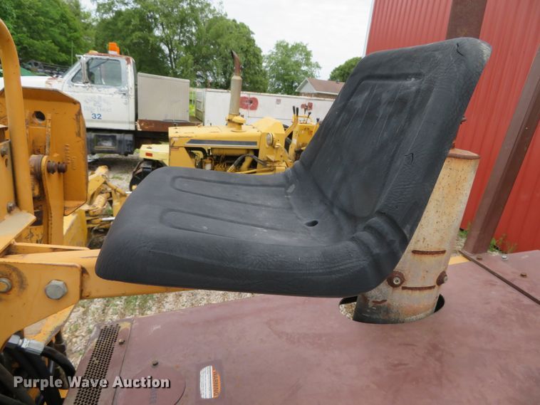 image for item DN5859 1995 Case 660  trencher