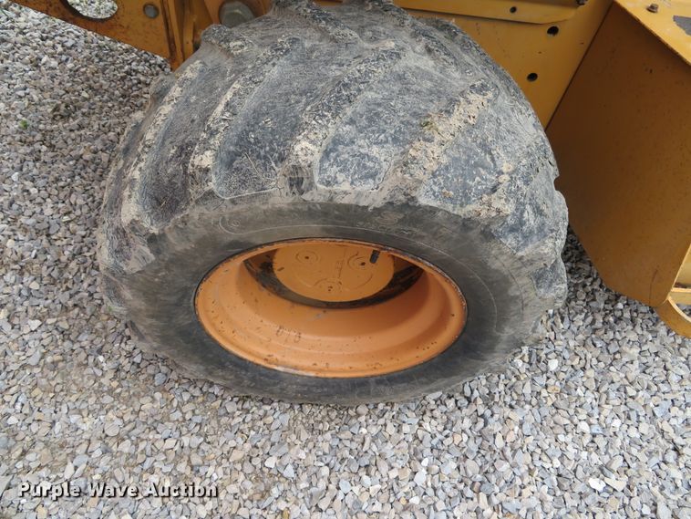 image for item DN5859 1995 Case 660  trencher