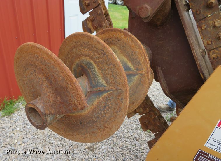 image for item DN5859 1995 Case 660  trencher