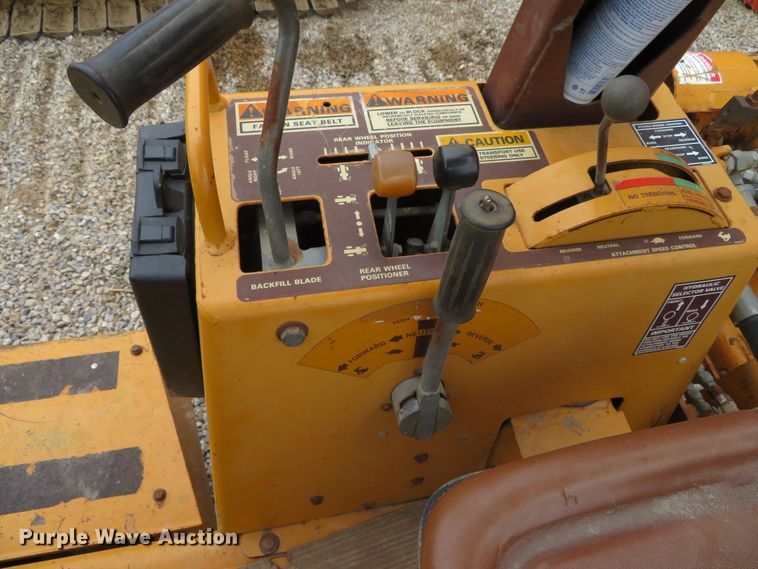 image for item DN5859 1995 Case 660  trencher