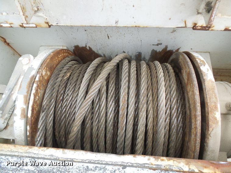 image for item DN6762 2005 Freightliner Business Class M2  digger derrick truck