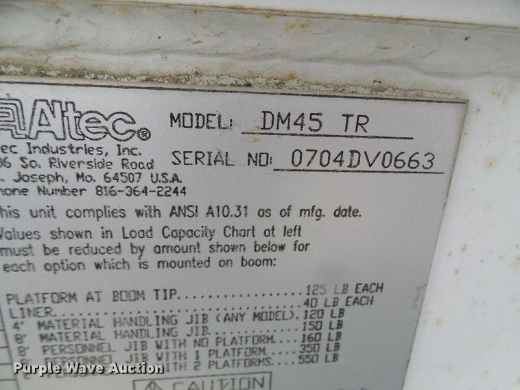 image for item DN6762 2005 Freightliner Business Class M2  digger derrick truck