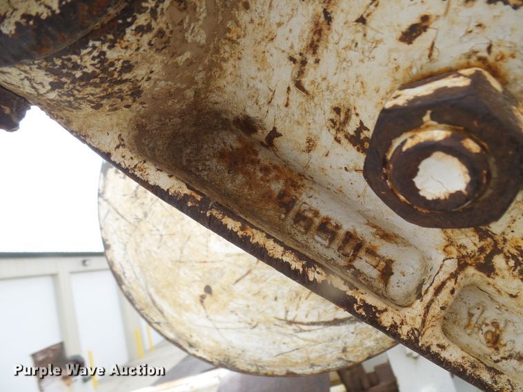 image for item DN6762 2005 Freightliner Business Class M2  digger derrick truck