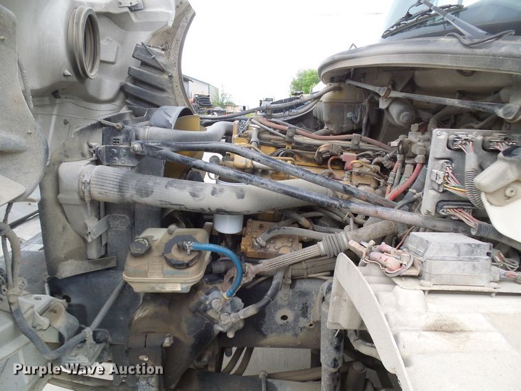 image for item DN6762 2005 Freightliner Business Class M2  digger derrick truck