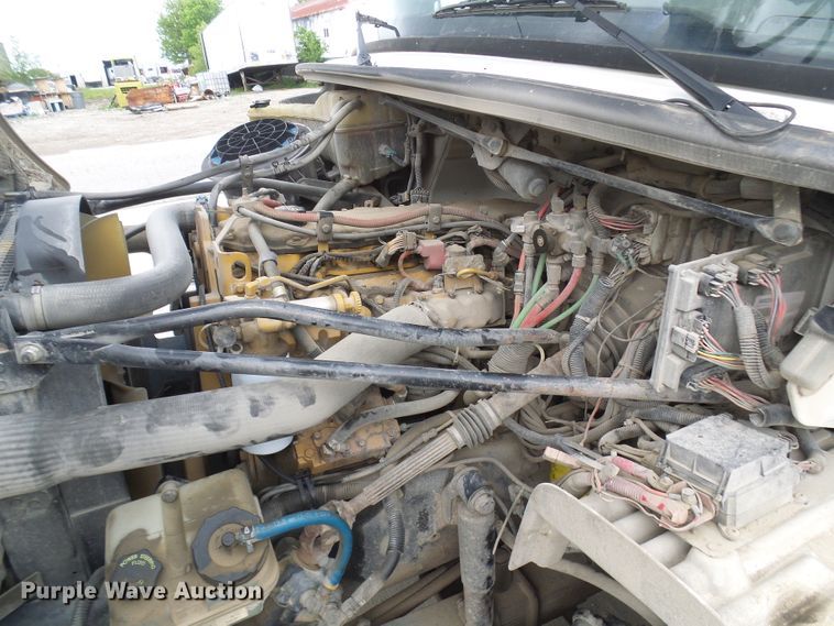 image for item DN6762 2005 Freightliner Business Class M2  digger derrick truck