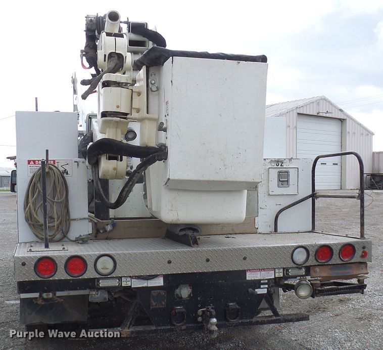 image for item DN6763 2011 Ford F550  bucket truck