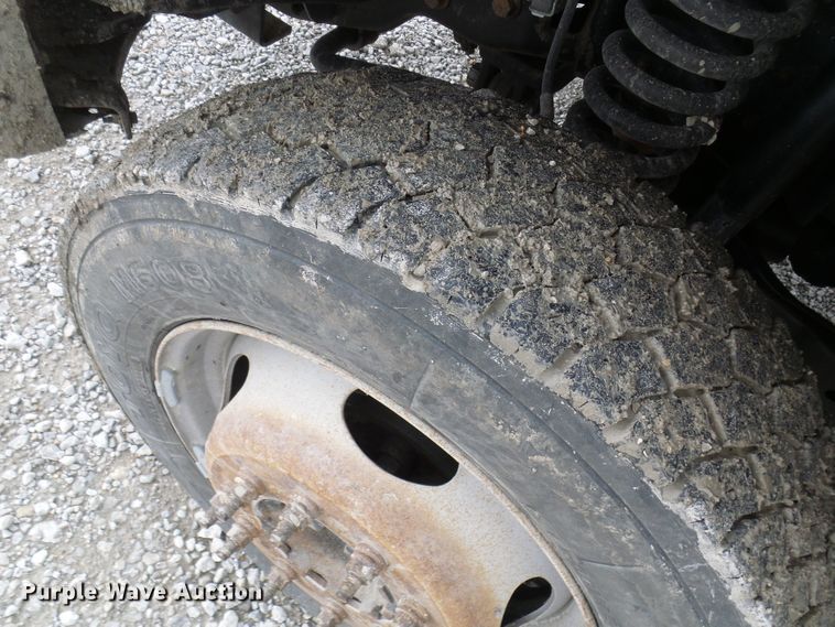 image for item DN6763 2011 Ford F550  bucket truck