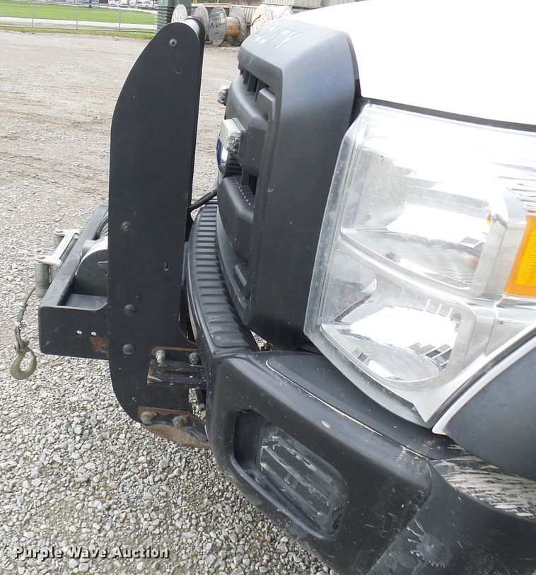 image for item DN6763 2011 Ford F550  bucket truck