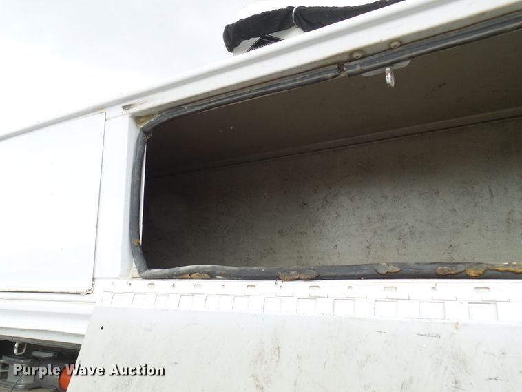 image for item DN6763 2011 Ford F550  bucket truck