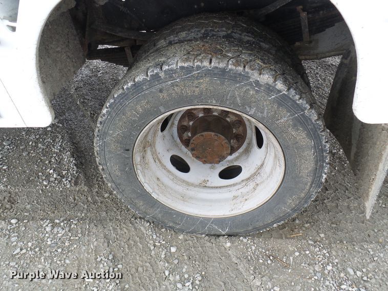 image for item DN6763 2011 Ford F550  bucket truck