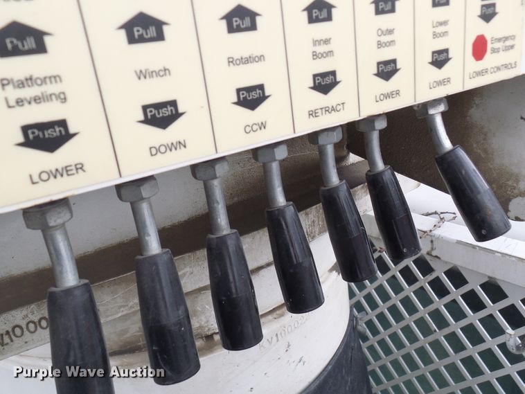 image for item DN6763 2011 Ford F550  bucket truck