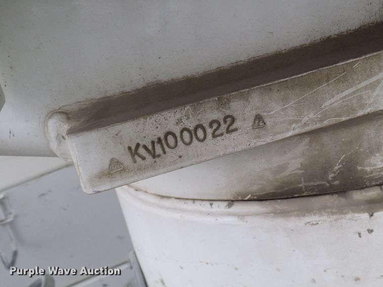 image for item DN6763 2011 Ford F550  bucket truck