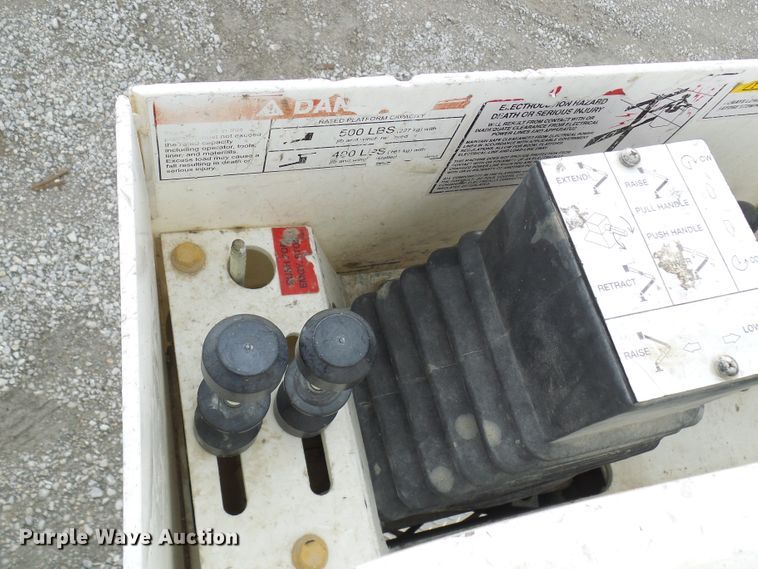 image for item DN6763 2011 Ford F550  bucket truck