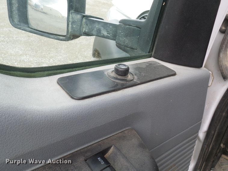 image for item DN6763 2011 Ford F550  bucket truck