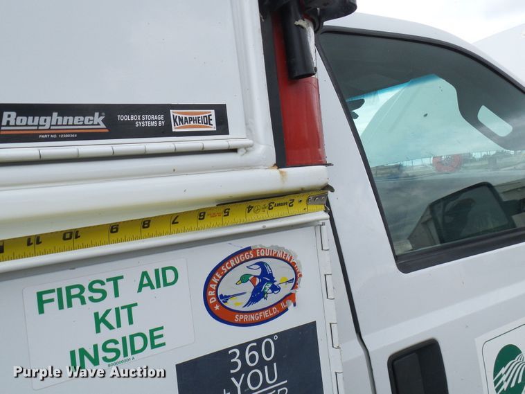 image for item DN6763 2011 Ford F550  bucket truck